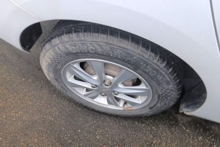 Used Chevrolet Sail 2015 Sail 3 1.5L Manual with Ideal Sunroof Edition Right Rear Wheel Hub