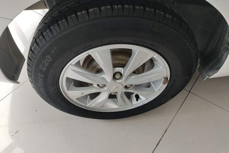 Used Chevrolet Sail 2015 Sail 3 1.3L Manual with Ideal Sunroof Edition Right Rear Wheel Hub