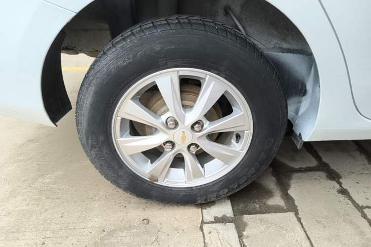 Used Chevrolet Sail 2015 Sail 3 1.3L AMT Ideal Edition Right Rear Wheel Hub