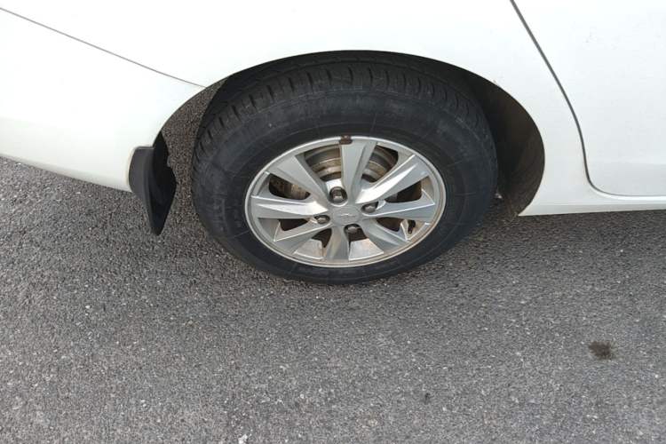 Used Chevrolet Sail 2015 Sail 3 1.3L Manual Ideal Edition Right Rear Wheel Hub
