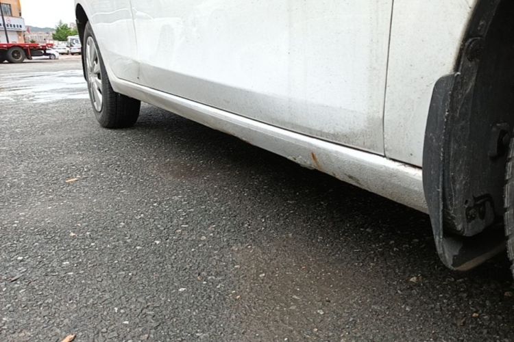 Used Chevrolet Sail 2015 Sail 3 1.3L Manual Warm Edition Right Side Sill