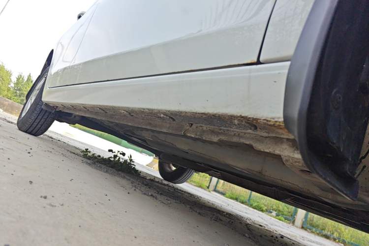 Used Chevrolet Sail 2015 Sail 3 1.3L AMT Ideal Edition Right Side Sill