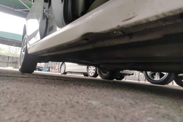 Used Chevrolet Sail 2015 Sail 3 1.3L AMT Ideal Edition Right Side Sill