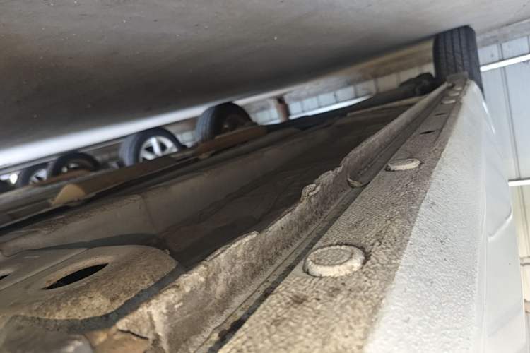 Used Chevrolet Sail 2015 Sail 3 1.3L AMT Ideal Edition Right Side Sill