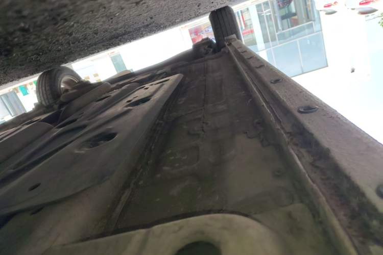 Used Chevrolet Sail 2015 Sail 3 1.5L AMT Happiness Sunroof Edition Right Side Sill