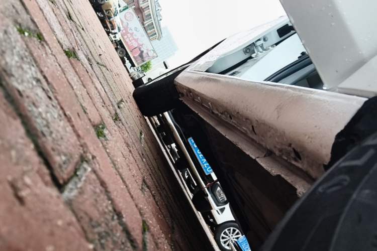 Used Chevrolet Sail 2015 Sail 3 1.3L AMT Ideal Edition Right Side Sill