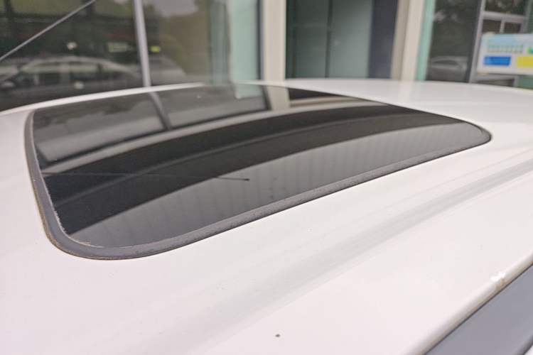 Used Chevrolet Sail 2015 Sail 3 1.5L Manual with Ideal Sunroof Edition Roof