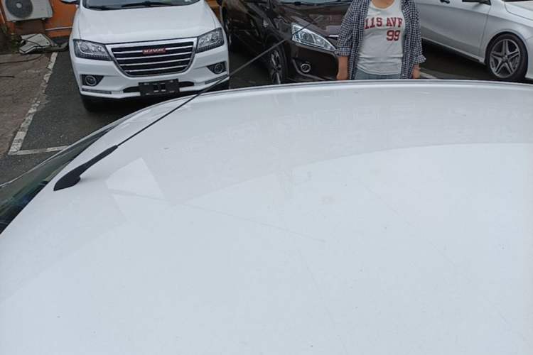 Used Chevrolet Sail 2015 Sail 3 1.3L Manual Warm Edition Roof