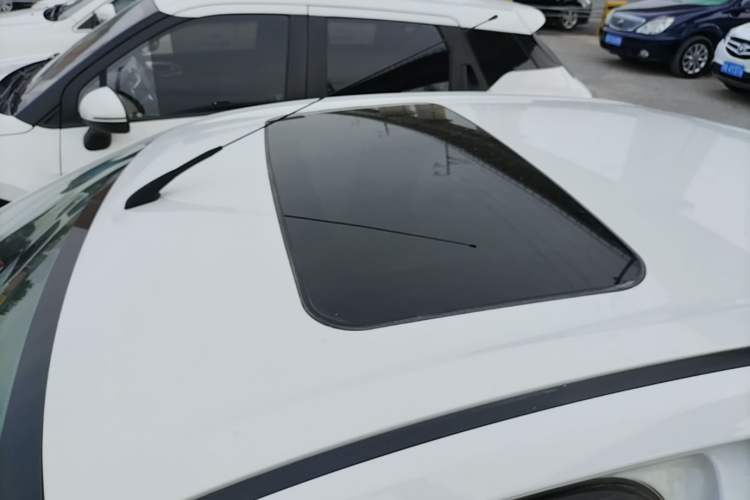 Used Chevrolet Sail 2015 Sail 3 1.5L Manual with Ideal Sunroof Edition Roof