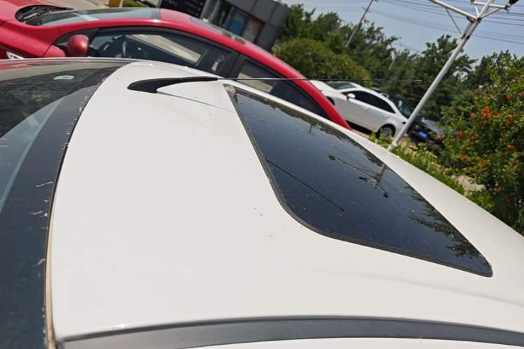 Used Chevrolet Sail 2015 Sail 3 1.5L Manual with Ideal Sunroof Edition Roof