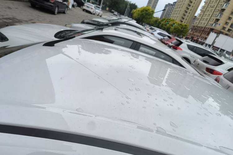 Used Chevrolet Sail 2015 Sail 3 1.3L AMT Ideal Edition Roof