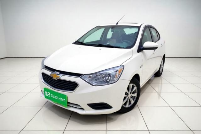Ojetý Chevrolet Sail 2015 Sail 3 1.5L Manual with Ideal Sunroof Edition