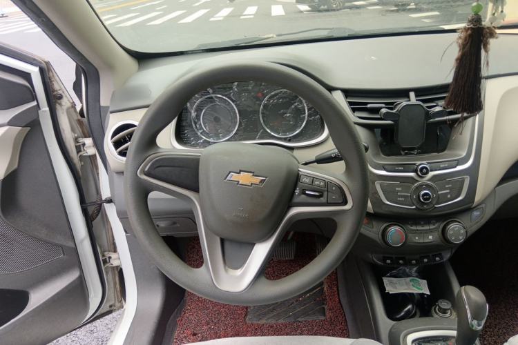 Used Chevrolet Sail 2015 Sail 3 1.5L AMT Happiness Sunroof Edition Steering Wheel