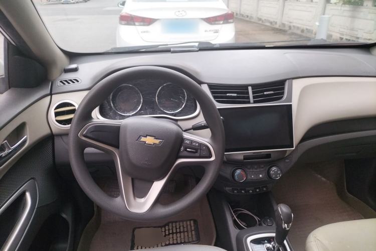 Used Chevrolet Sail 2015 Sail 3 1.5L AMT Happiness Sunroof Edition Steering Wheel
