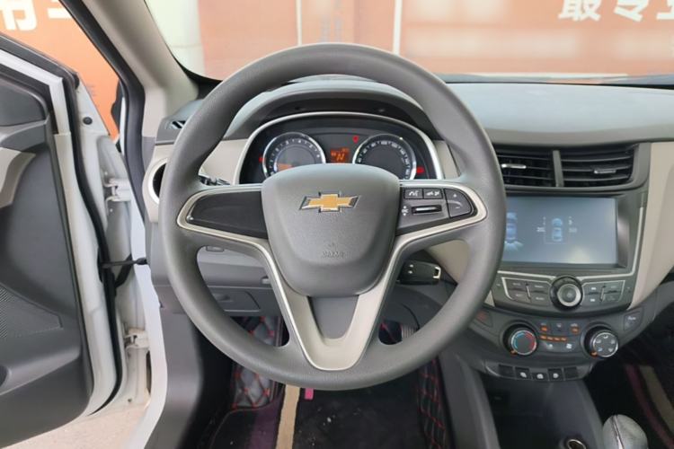 Used Chevrolet Sail 2015 Sail 3 1.5L AMT Happiness Sunroof Edition Steering Wheel