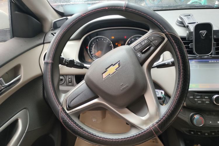 Used Chevrolet Sail 2015 Sail 3 1.5L AMT Happiness Sunroof Edition Steering Wheel