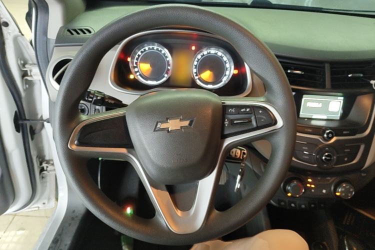 Used Chevrolet Sail 2015 Sail 3 1.5L AMT Happiness Sunroof Edition Steering Wheel