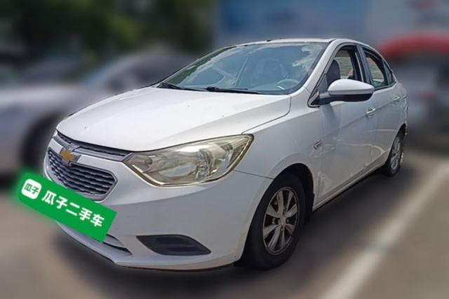 Ojetý Chevrolet Sail 2015 Sail 3 1.5L Manual with Ideal Sunroof Edition