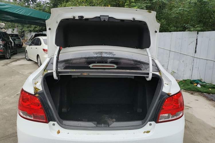 Used Chevrolet Sail 2015 Sail 3 1.3L Manual Ideal Edition Trunk