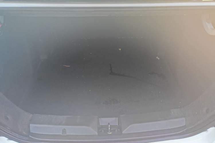 Used Chevrolet Sail 2015 Sail 3 1.5L Manual with Ideal Sunroof Edition Trunk
