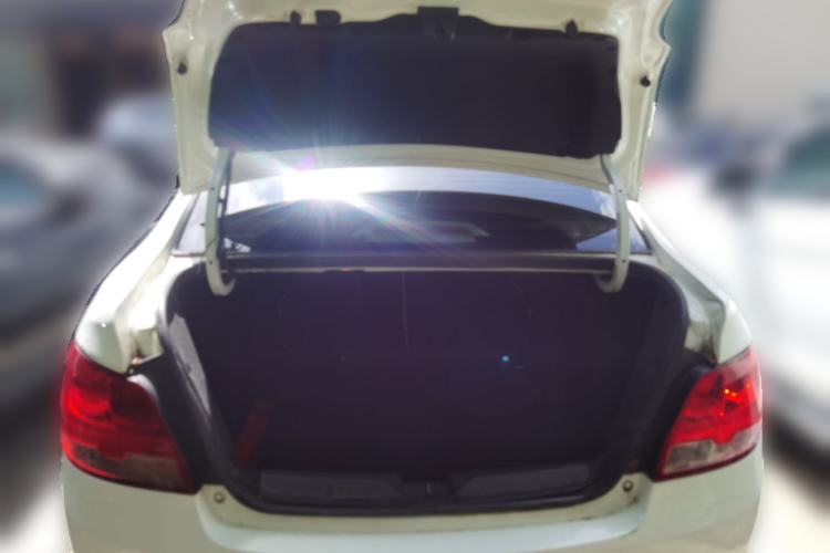 Used Chevrolet Sail 2015 Sail 3 1.3L AMT Ideal Edition Trunk