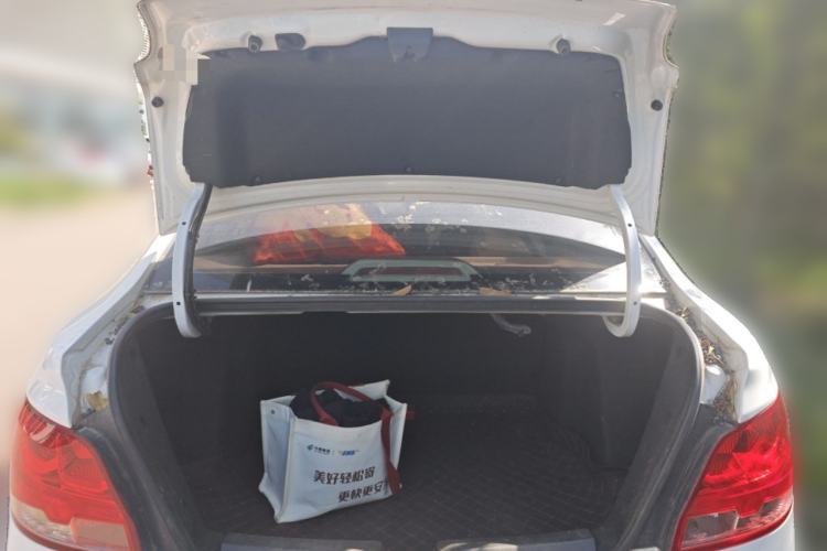 Used Chevrolet Sail 2015 Sail 3 1.3L AMT Ideal Edition Trunk