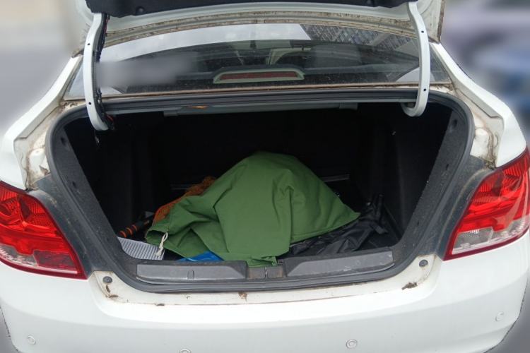 Used Chevrolet Sail 2015 Sail 3 1.5L AMT Happiness Sunroof Edition Trunk