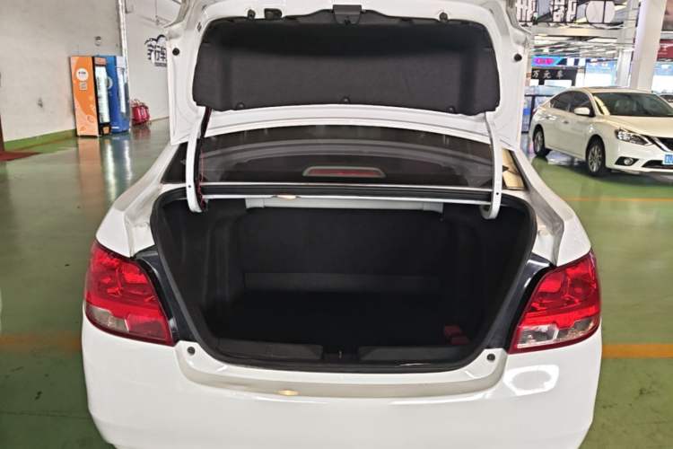 Used Chevrolet Sail 2015 Sail 3 1.5L Manual with Ideal Sunroof Edition Trunk