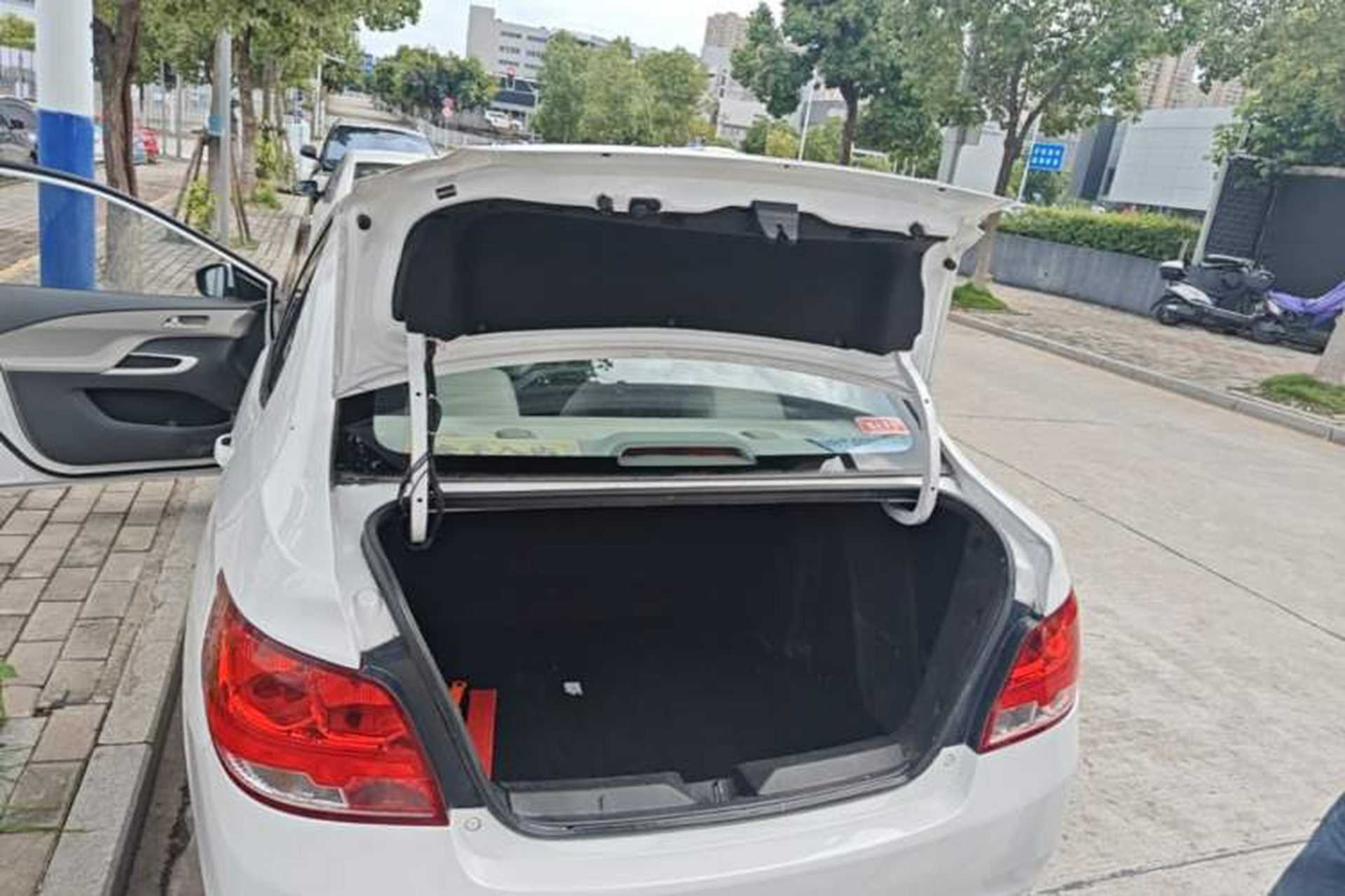 Used Chevrolet Sail 2015 Sail 3 1.5L Manual with Ideal Sunroof Edition Trunk