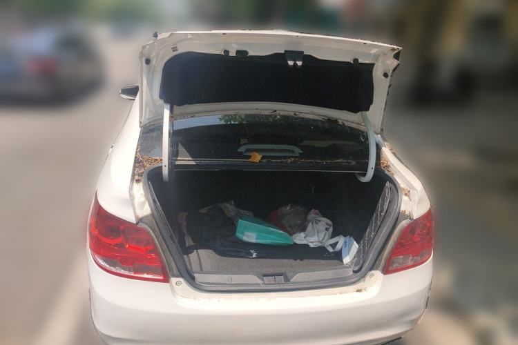 Used Chevrolet Sail 2015 Sail 3 1.3L AMT Ideal Edition Trunk