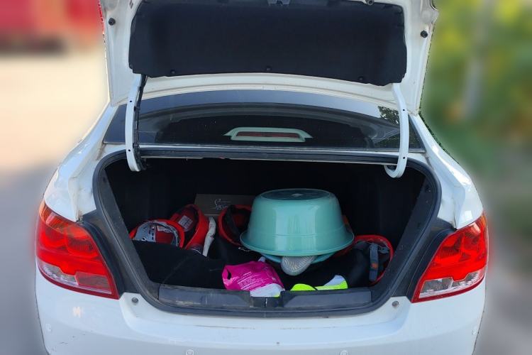 Used Chevrolet Sail 2015 Sail 3 1.3L AMT Ideal Edition Trunk