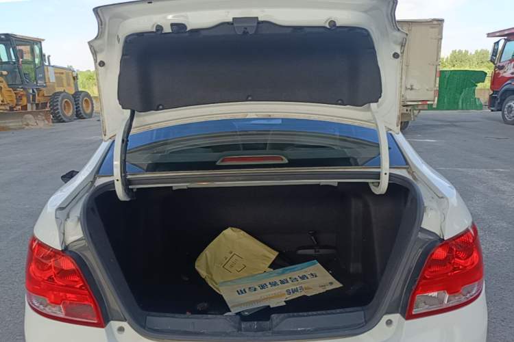 Used Chevrolet Sail 2015 Sail 3 1.5L Manual with Ideal Sunroof Edition Trunk