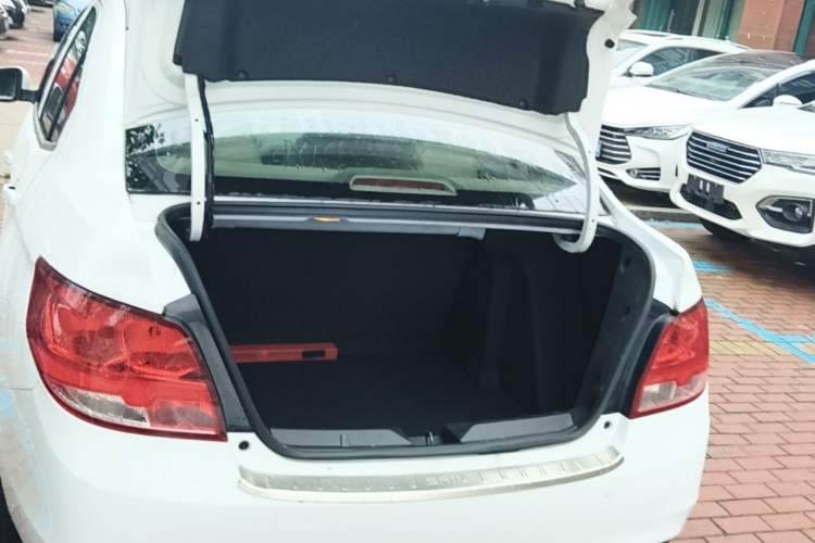 Used Chevrolet Sail 2015 Sail 3 1.3L AMT Ideal Edition Trunk