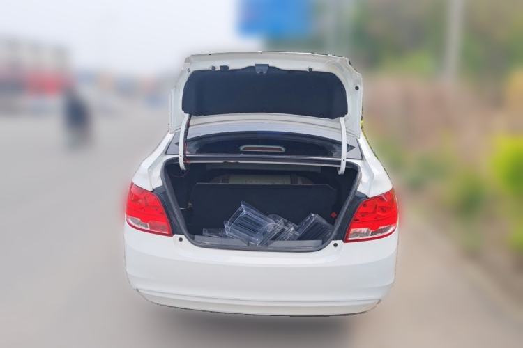 Used Chevrolet Sail 2015 Sail 3 1.3L AMT Ideal Edition Trunk