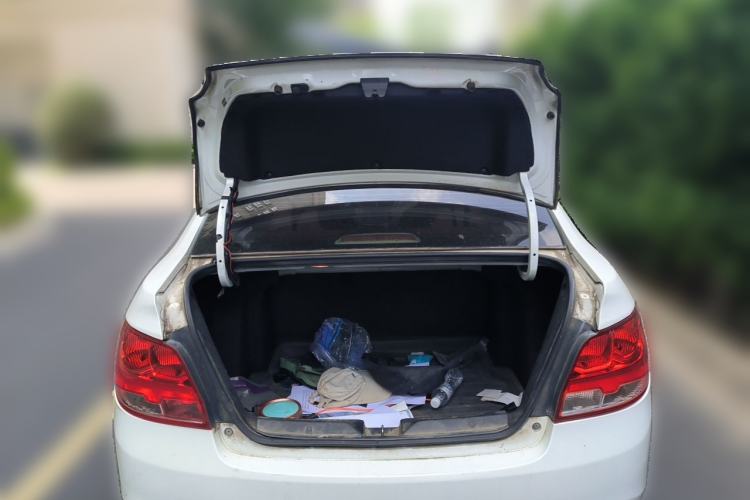 Used Chevrolet Sail 2015 Sail 3 1.5L Manual with Ideal Sunroof Edition Trunk