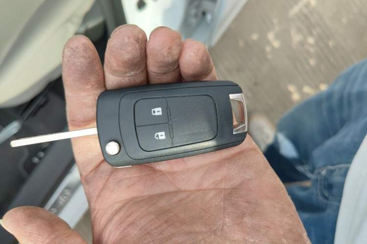Used Chevrolet Sail 2015 Sail 3 1.3L AMT Ideal Edition Vehicle Key