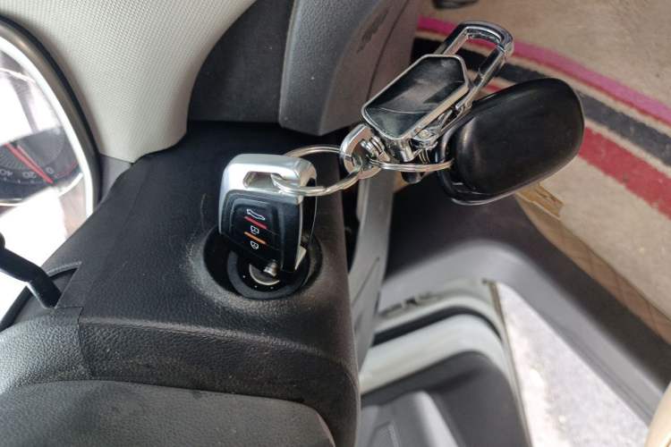 Used Chevrolet Sail 2015 Sail 3 1.3L AMT Ideal Edition Vehicle Key