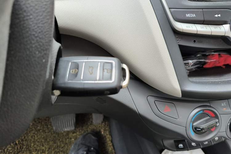 Used Chevrolet Sail 2015 Sail 3 1.3L AMT Ideal Edition Vehicle Key