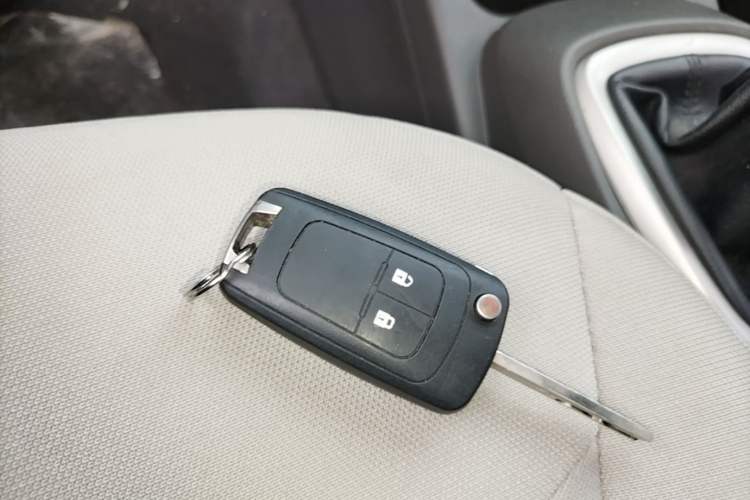 Used Chevrolet Sail 2015 Sail 3 1.5L Manual with Ideal Sunroof Edition Vehicle Key