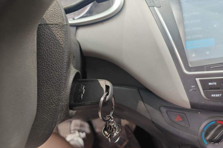 Used Chevrolet Sail 2015 Sail 3 1.5L Manual with Ideal Sunroof Edition Vehicle Key
