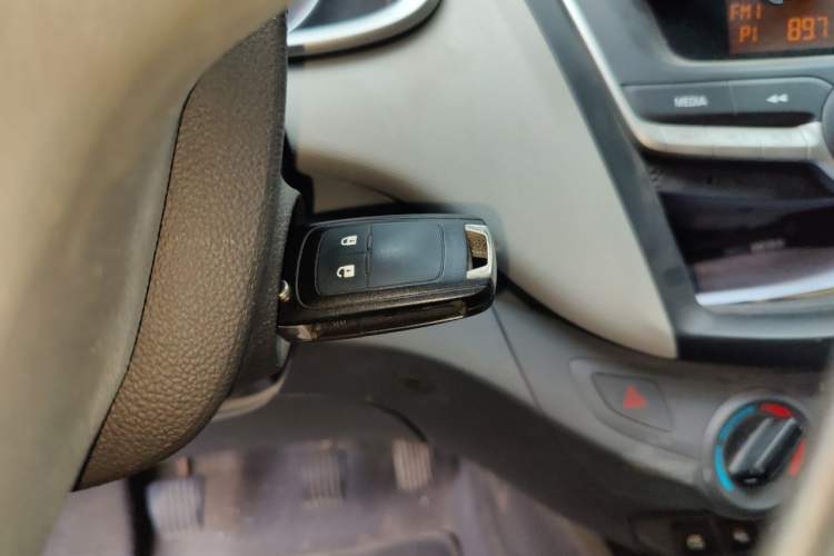 Used Chevrolet Sail 2015 Sail 3 1.5L Manual with Ideal Sunroof Edition Vehicle Key