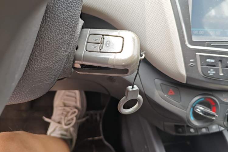 Used Chevrolet Sail 2015 Sail 3 1.3L AMT Ideal Edition Vehicle Key