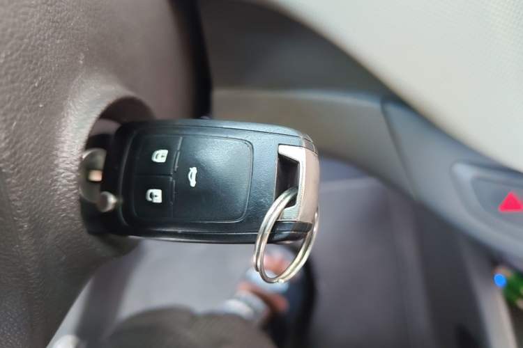 Used Chevrolet Sail 2015 Sail 3 1.5L Manual with Ideal Sunroof Edition Vehicle Key
