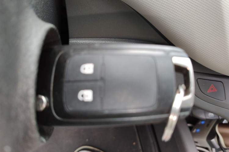 Used Chevrolet Sail 2015 Sail 3 1.5L Manual with Ideal Sunroof Edition Vehicle Key