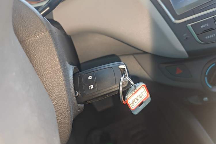 Used Chevrolet Sail 2015 Sail 3 1.3L AMT Ideal Edition Vehicle Key