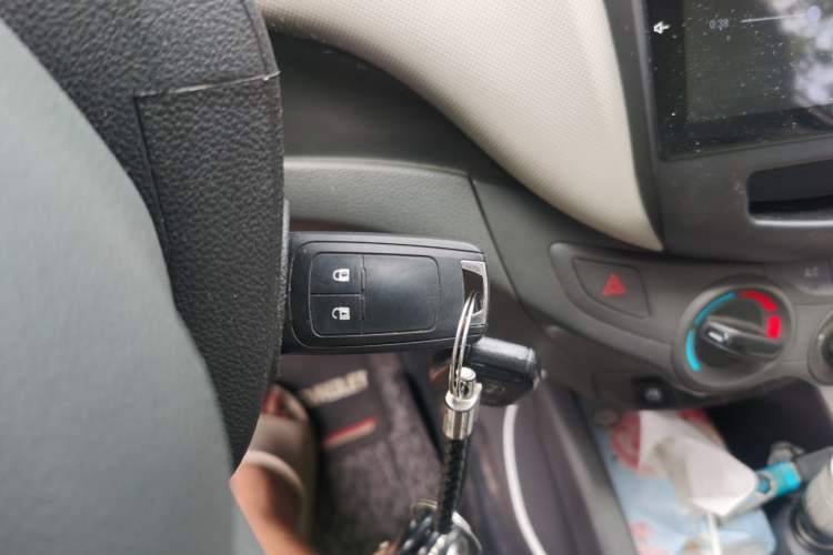 Used Chevrolet Sail 2015 Sail 3 1.5L Manual with Ideal Sunroof Edition Vehicle Key