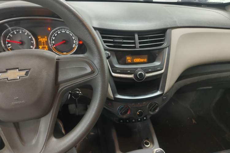 Used Chevrolet Sail 2015 Sail 3 1.5L Manual with Ideal Sunroof Edition Audio And AC Panel