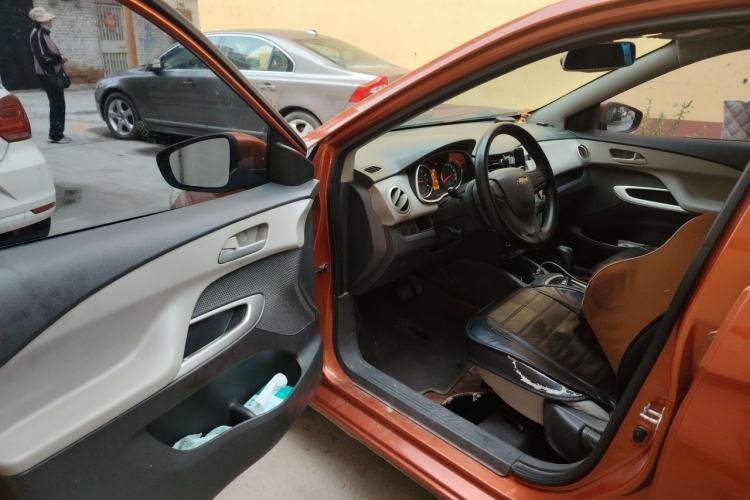 Used Chevrolet Sail 2015 Sail 3 1.3L AMT Ideal Edition Driver Seat