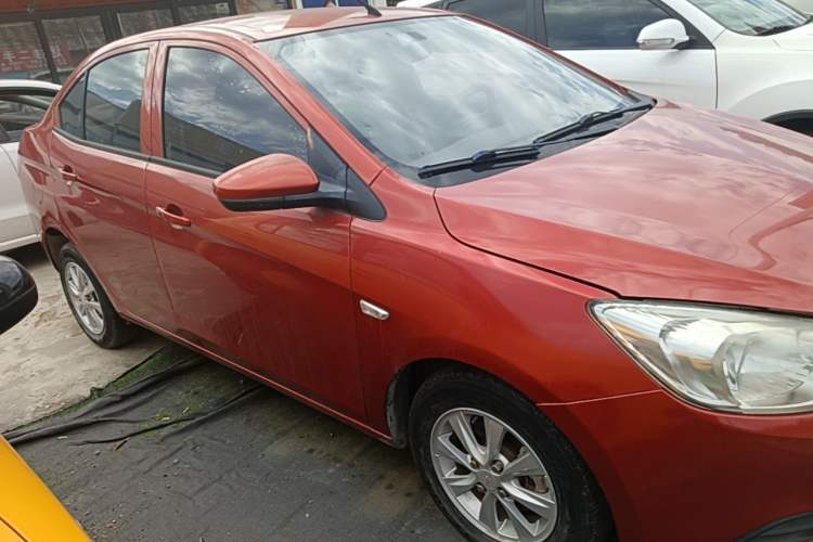 Used Chevrolet Sail 2015 Sail 3 1.3L Manual Ideal Edition Front Right 45 Deg