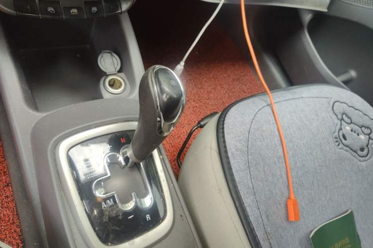 Used Chevrolet Sail 2015 Sail 3 1.3L AMT Ideal Edition Gear Lever